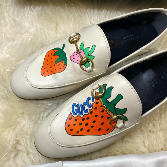 【sold】New authentic Gucci loafers - Picture 2 of 16